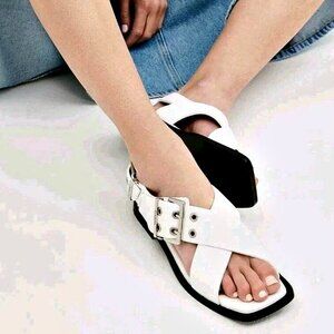 NEW! GANNI CROSS STRAP BUCKLE SANDALS EGRET WHITE